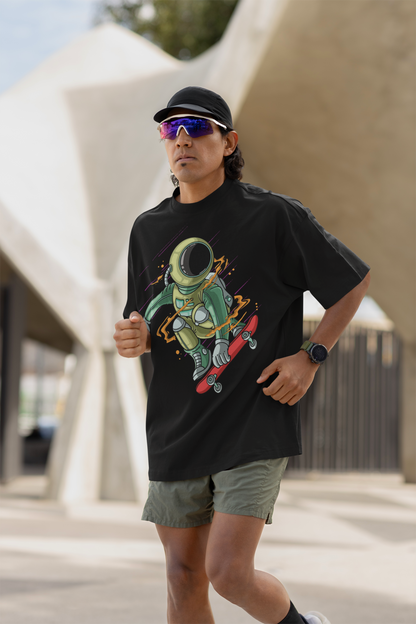 Alien on Skateboard Oversize T-shirt