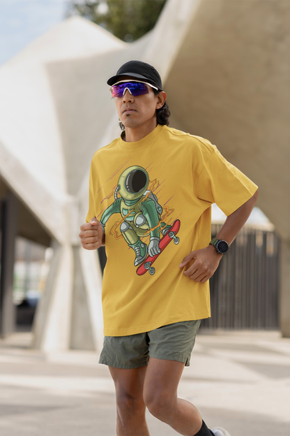 Alien on Skateboard Oversize T-shirt